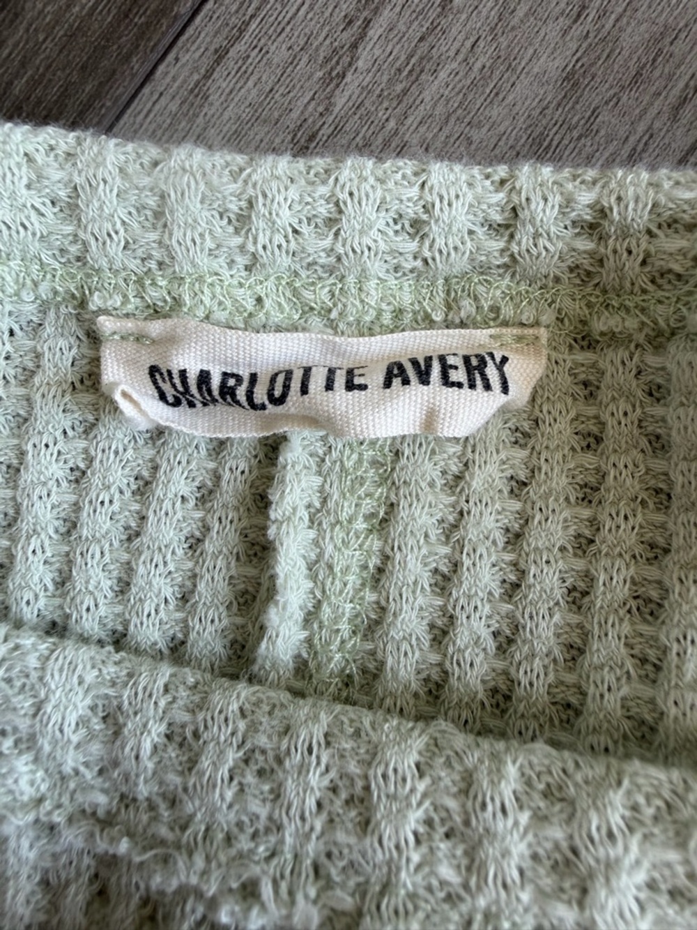 Charlotte Avery Women’s Light Green Knit Dolman Sleeve Cropped Top Waffle Knit S - Picture 4 of 5